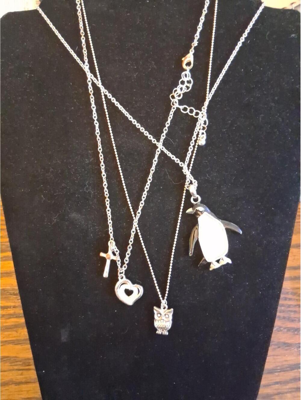 Lot of 3 Silver Tone Round Link Chain Necklaces Pengin Owl Cross Heart